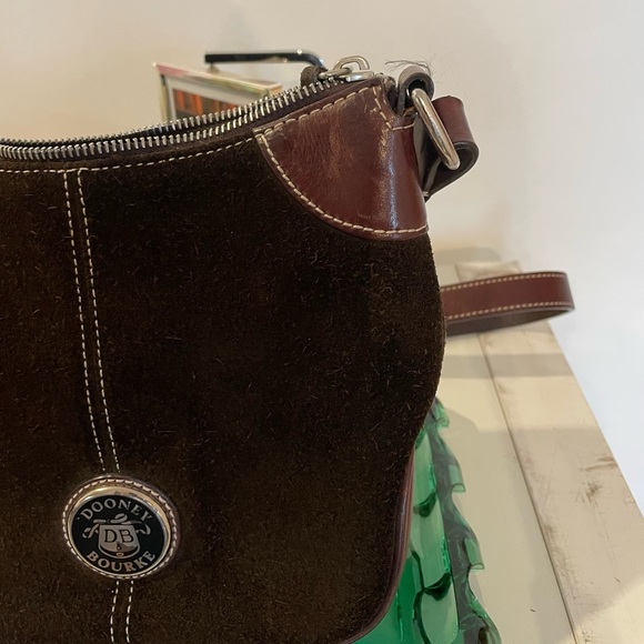 Vintage brown suede Dooney & Bourke purse - Picture 2 of 4